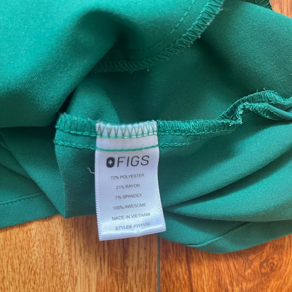 Figs Casma Scrub Top Hunter Green sz L - Picture 4 of 4